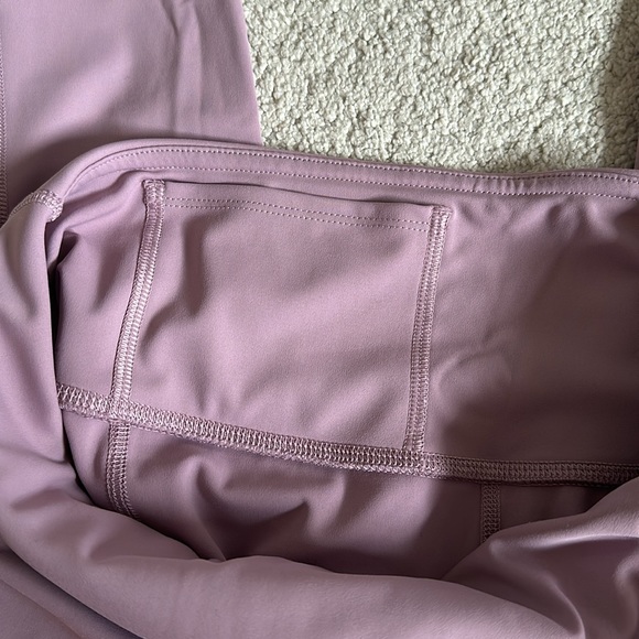 Banana Republic leggings with pockets - Picture 4 of 4